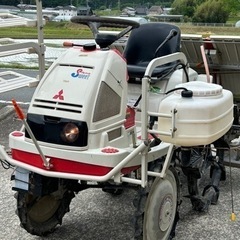 田植え機　４条植え