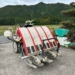 田植え機　４条植えの画像