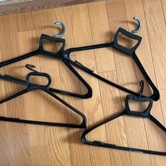 スーツハンガー　まとめての画像