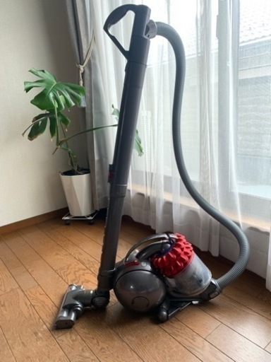 ダイソン　コードあり掃除機