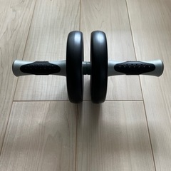 腹筋ローラー