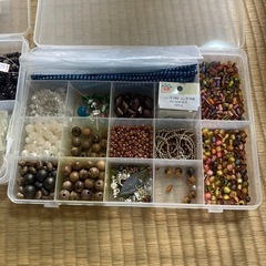 ビーズ　パーツ