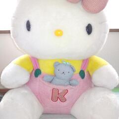 （値下げ）キティちゃんジャンボ ぬいぐるみ