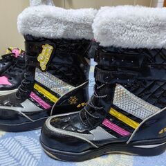 スパイク付きスノーブーツ☆ 23.5cm ガールズ 防水 防寒