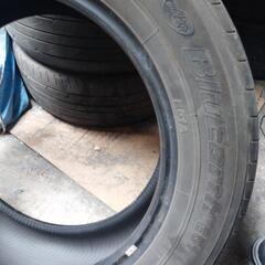 車のパーツ タイヤ、ホイールの画像