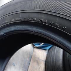 車のパーツ タイヤ、ホイールの画像