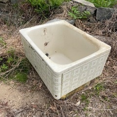 バスタブ　陶器の古いお風呂【5月中】