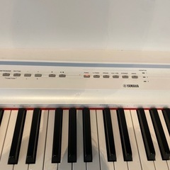 YAMAHA Pシリーズ 88鍵盤 ホワイト P-125WH 美品 キーボード　椅子付きの画像