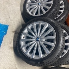 車のパーツ タイヤ、ホイール