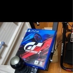 ps4とレーシングシューミレーション付きの画像