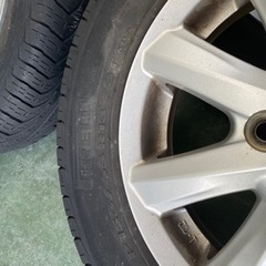 車のパーツ タイヤ、ホイールの画像