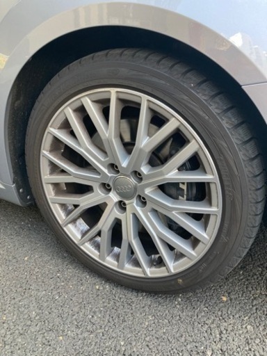 車のパーツ タイヤ、ホイール