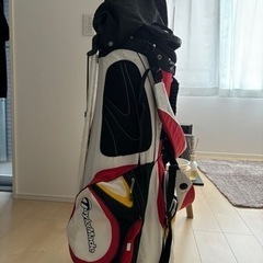 ゴルフバッグ キャディバッグ　TaylorMade 