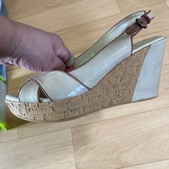 一週間限定価格　naturalizerの靴/サンダルの画像