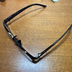 黒の眼鏡　レンズは度数なしの画像