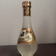 ゴールド賀茂鶴　金箔入り　お酒