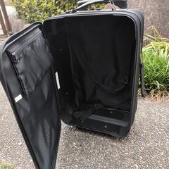 キャリーケースの画像