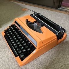 タイプライター
の画像