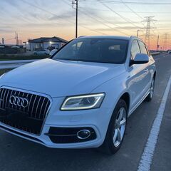 アウディ★Q5★4WDターボSUV★車検2年付き★クルーズコントロール★ETCの画像