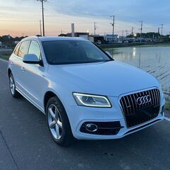 アウディ★Q5★4WDターボSUV★車検2年付き★クルーズコント...