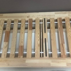 IKEAベッドフレーム MANDAL