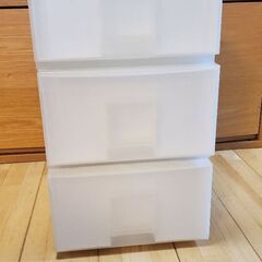 プラスチック引き出し　3個セット