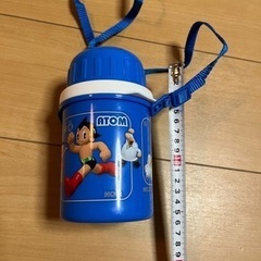 【新品未使用】大きな氷がそのまま入る水筒　アトム　レトロの画像