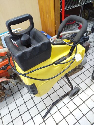 持帰り大特価 山善 ガーデンシュレッダー YRM-30A 2008 N24-849 高く買取るゾウ八幡西店