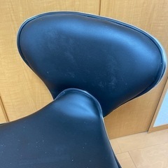 高めの椅子の画像