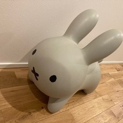 ブルーナ　ボンボン　大　
グレー