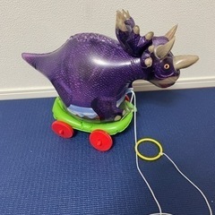 おさんぽコロコロ　トリケラトプスの画像