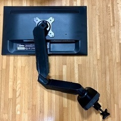 PCモニター　&   モニターアームの画像