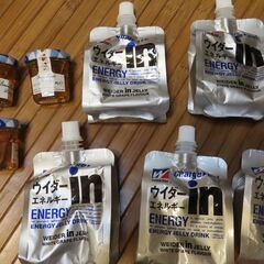 エナジードリンク５本とハチミツ3瓶