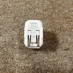ELECOM エレコム　急速充電アダプターの画像
