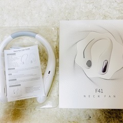 首掛け扇風機 羽根なし くびかけ扇風機 ネッククーラー 携帯扇風...