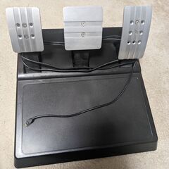 Thrustmaster T300 RS (GT Edition ペダル付き)の画像