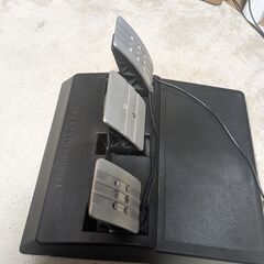 Thrustmaster T300 RS (GT Edition ペダル付き)の画像