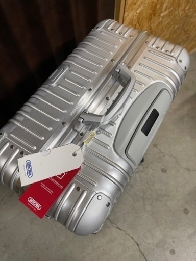 【新品未使用】リモワ トパーズ 82L