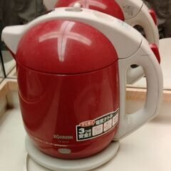 象印　電気ケトル　中古　赤色
