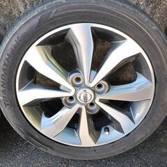 車のパーツ タイヤ、ホイールの画像