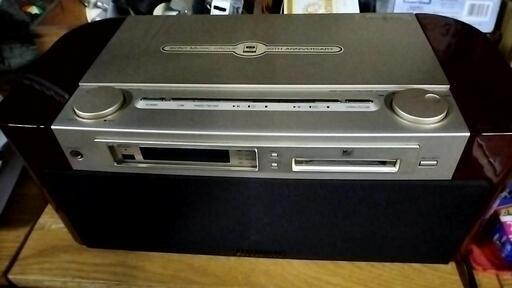 限定品!!　ソニーセレブリティーCD.MD7000