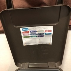 新品ゴミ箱2つまとめての画像