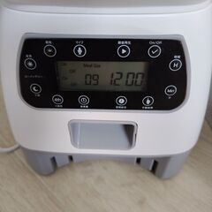 ペット用自動給餌器