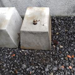 束石の画像