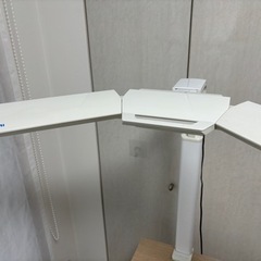 コイズミ LED学習スタンドの画像