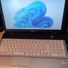 ノート・パソコンWindows 1１　最新バージョン23H2  ...