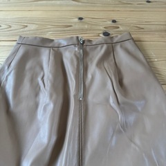 レザー調マーメイドスカート／size Mの画像