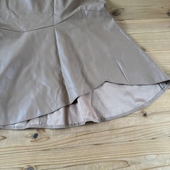 レザー調マーメイドスカート／size Mの画像