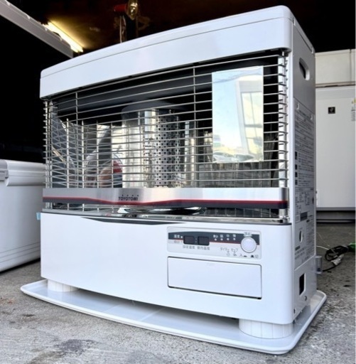 札幌市内配送可 美品 20年製 トヨトミ 煙突式石油ストーブ HR-650K 木造17畳/コンクリート27畳