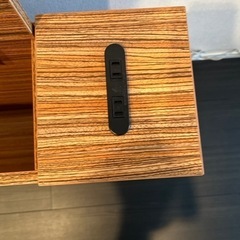 【0円】5月23日29日夜30日午前9時から10時引き取り可能な方のみサイドテーブルコンセント付き棚の画像